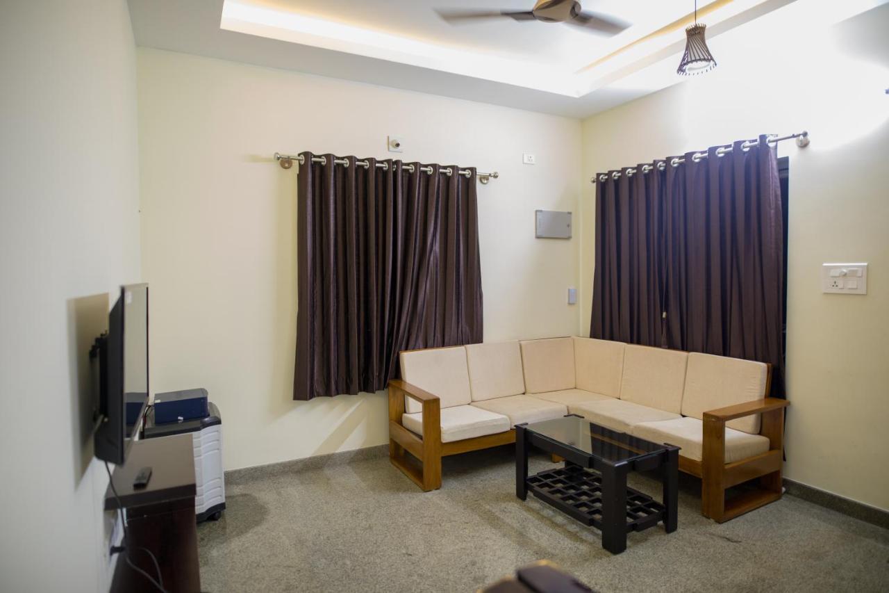 Aikya Appartement Mangalore Buitenkant foto